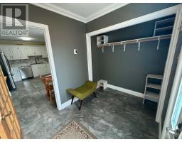 5 Davis Crescent thumbnail 2