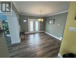 5 Davis Crescent thumbnail 3