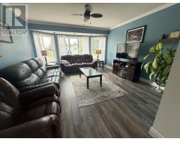 5 Davis Crescent thumbnail 6