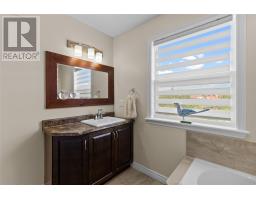 75 Spracklin Boulevard thumbnail 23
