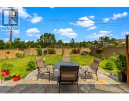 75 Spracklin Boulevard thumbnail 4