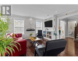 75 Spracklin Boulevard thumbnail 9
