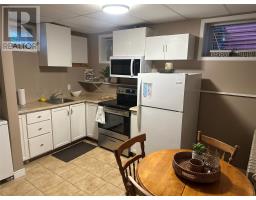 12 Blatch Avenue thumbnail 3