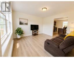 53 Massey Drive thumbnail 4
