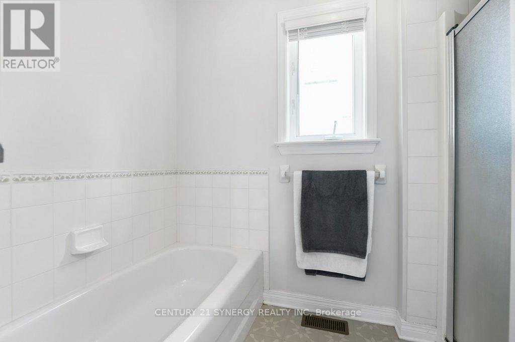 4 Bed, 3 Bath House for Sale in Ottawa – 37 WINDFIELD CRESCENT, Ottawa – MLS# X13426976 - Image 74
