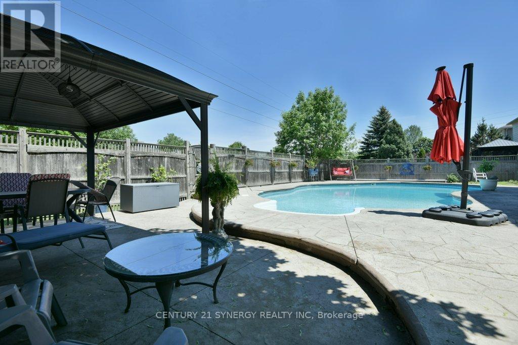 4 Bed, 3 Bath House for Sale in Ottawa – 37 WINDFIELD CRESCENT, Ottawa – MLS# X13426976 - Image 86