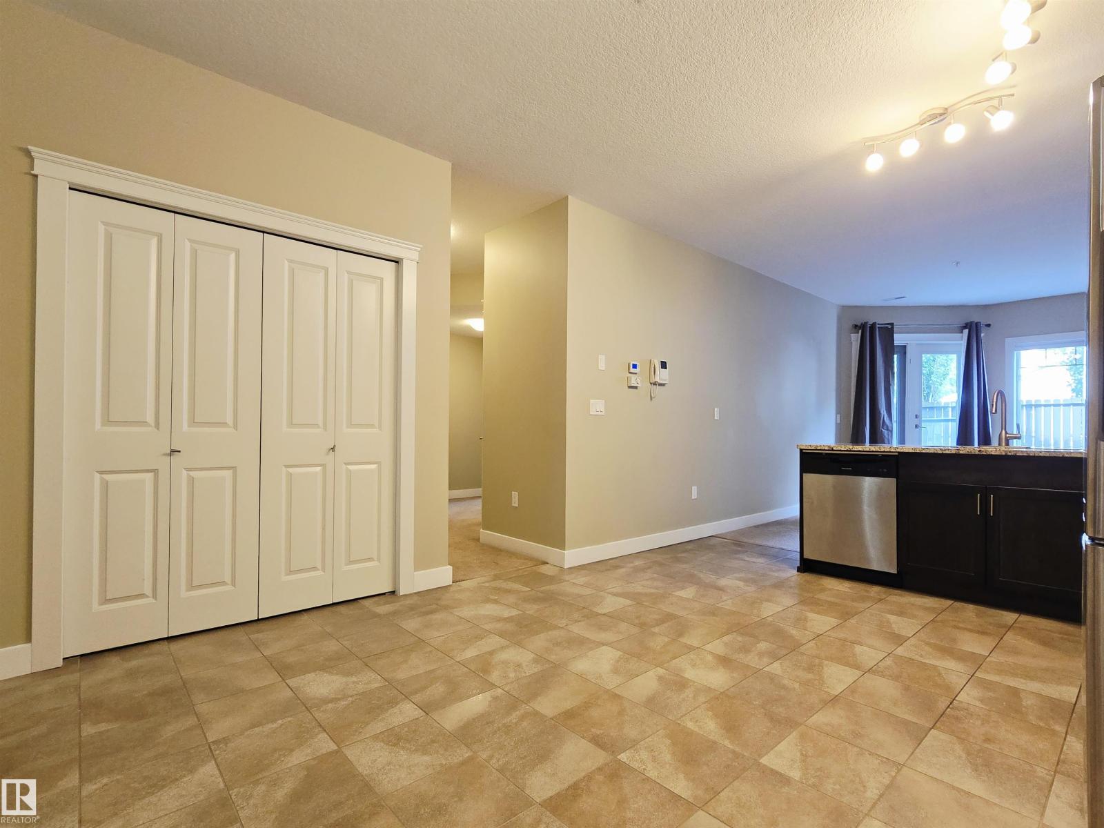 #21 11518 76 AV NW - 23