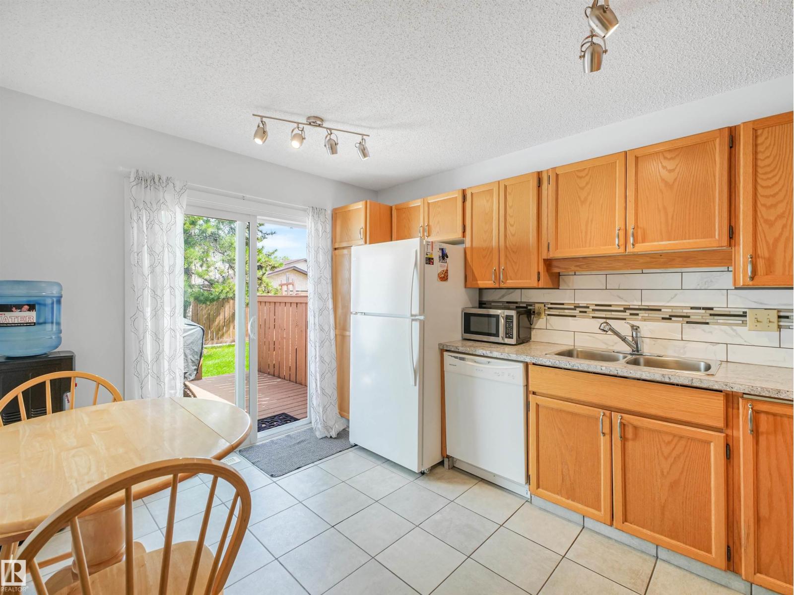 5749 189 ST NW - 11