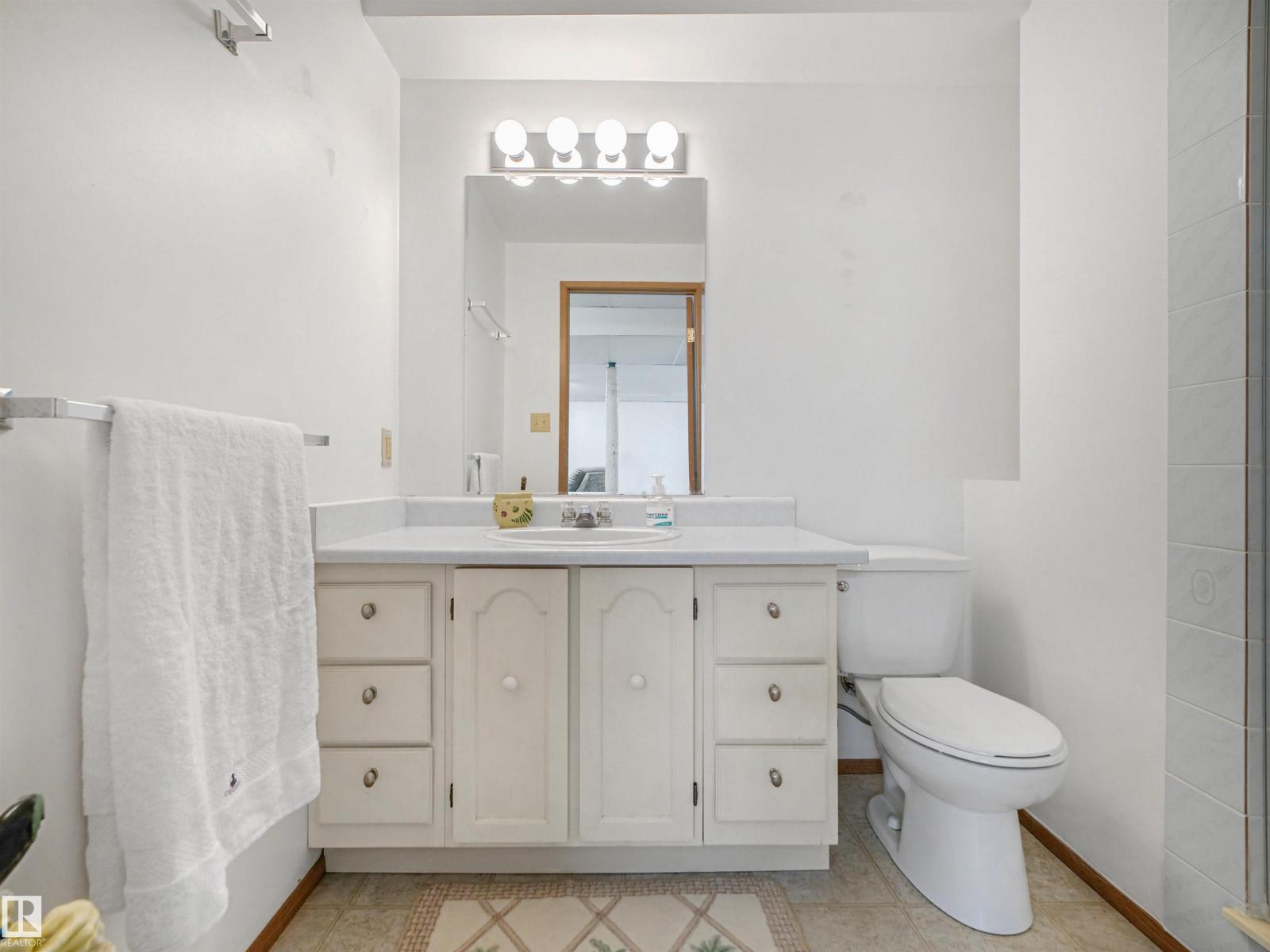 5749 189 ST NW - 27