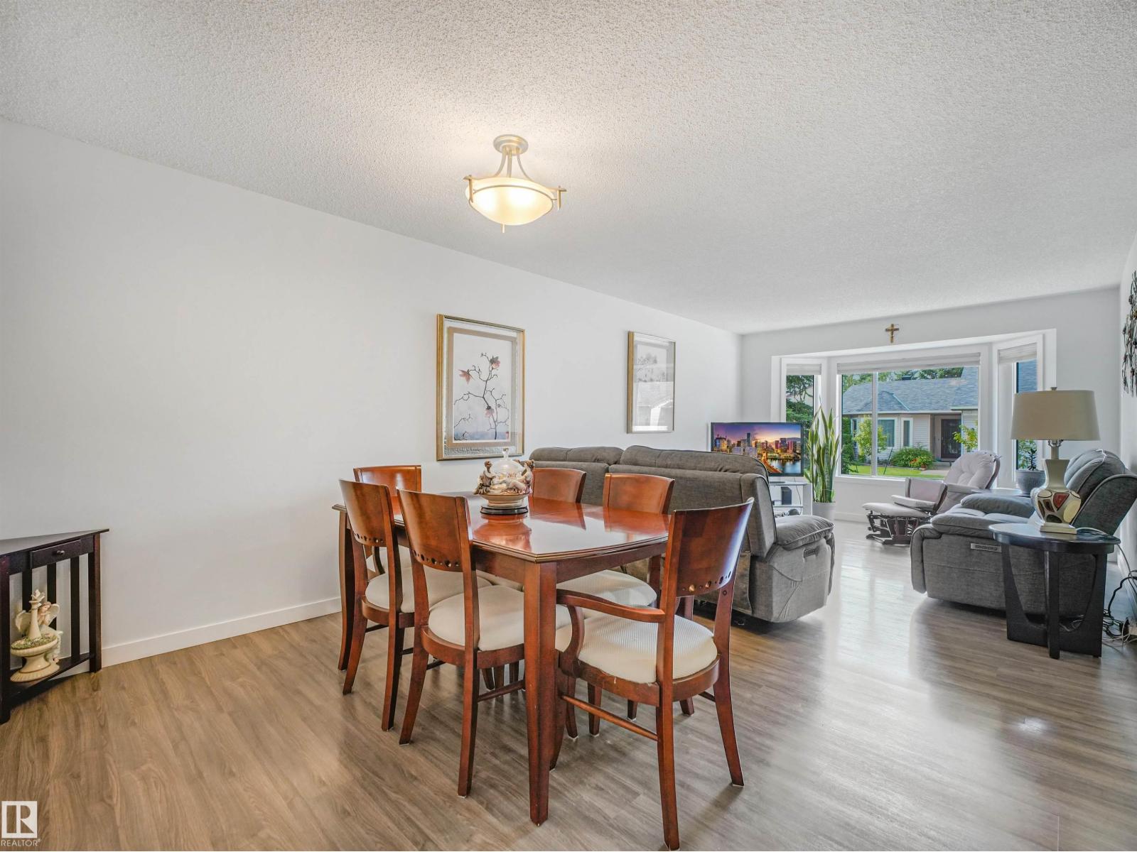 5749 189 ST NW - 6