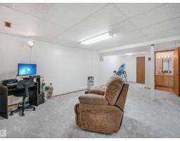 5749 189 St Nw, Edmonton, AB T6M2G8 Photo 22