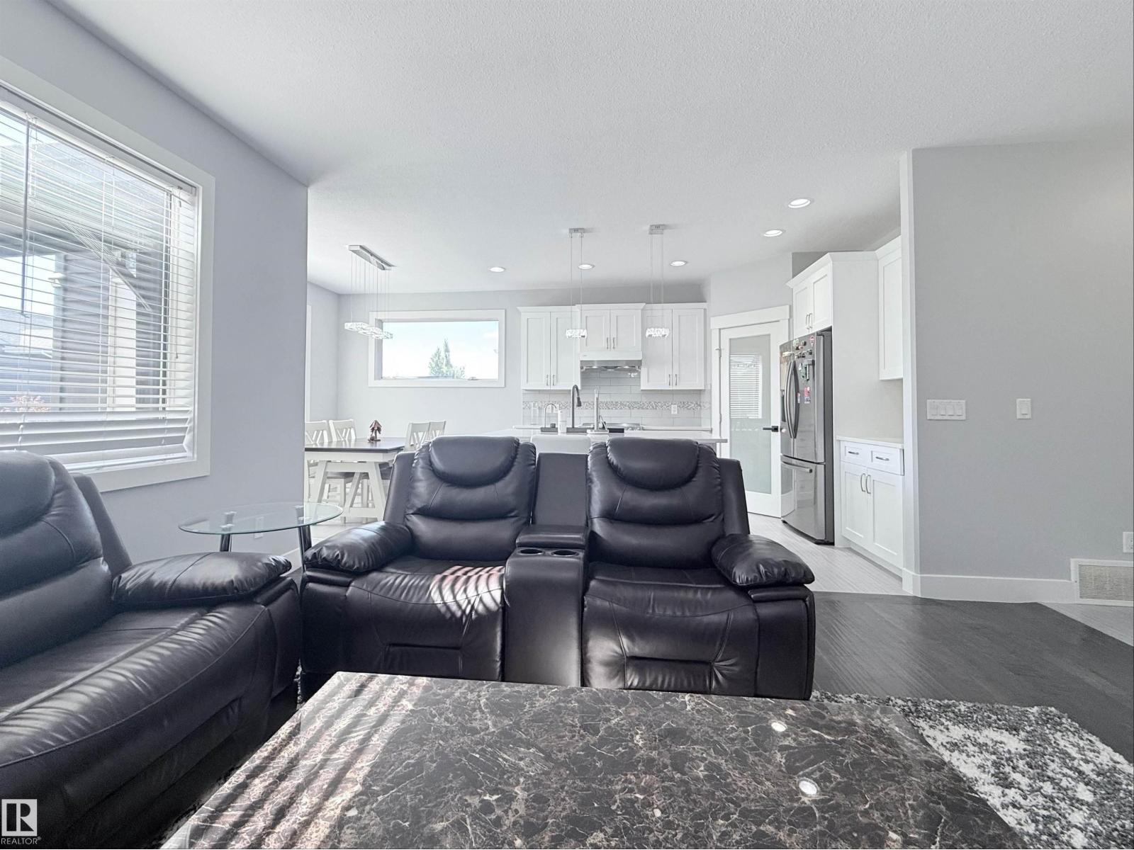 8719 218 ST NW - Image 13