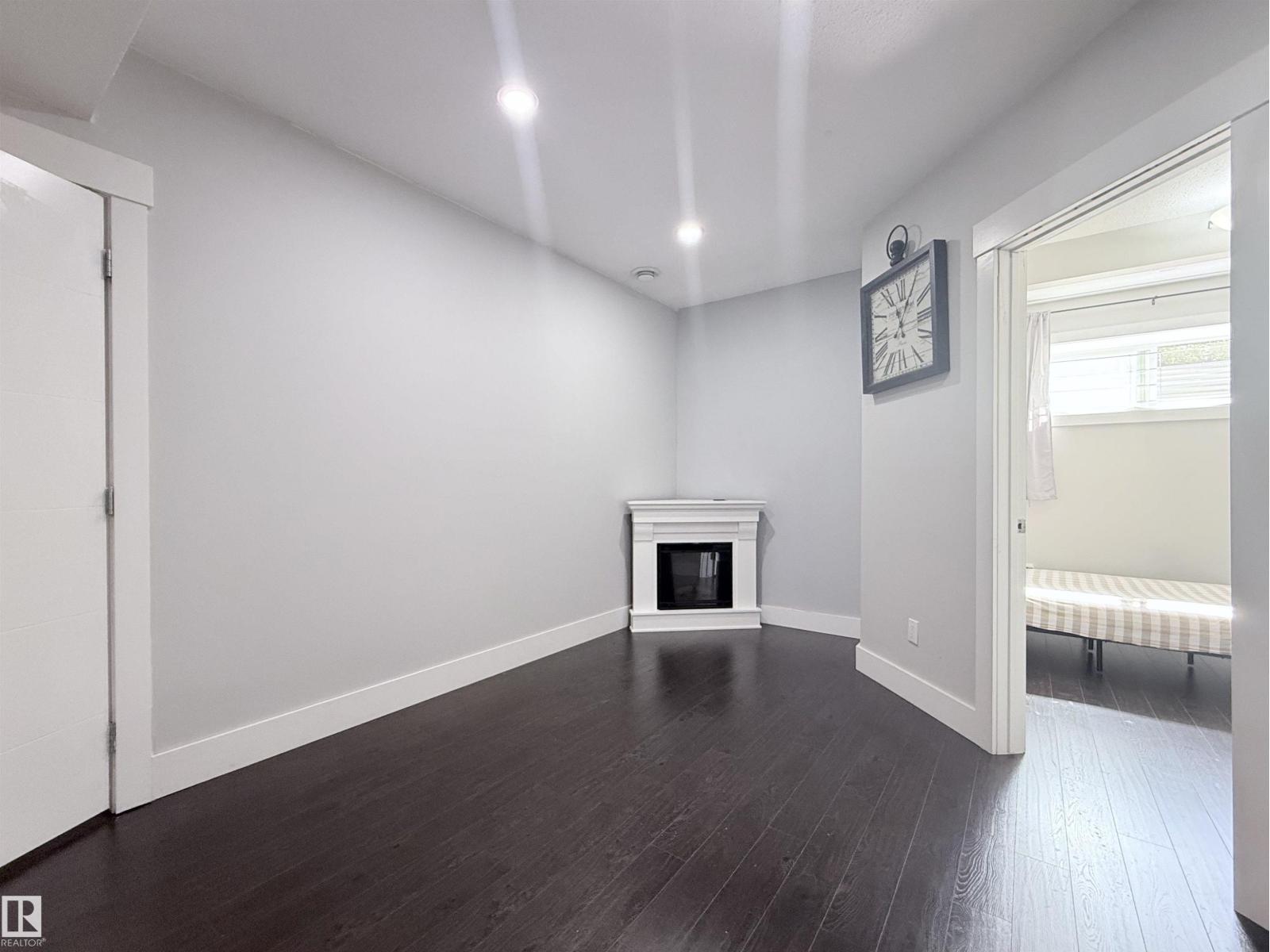 8719 218 ST NW - Image 34