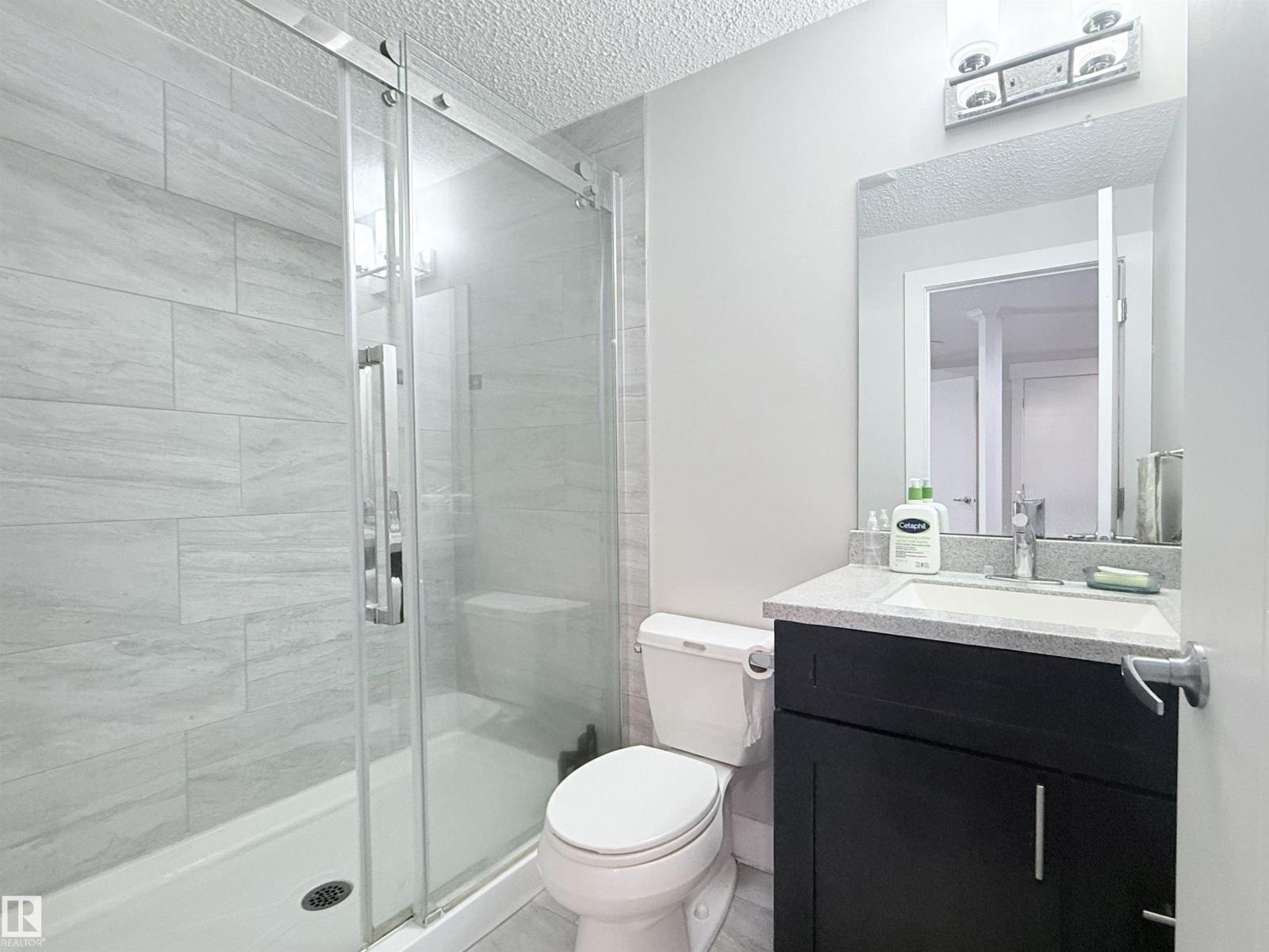 8719 218 ST NW - 35