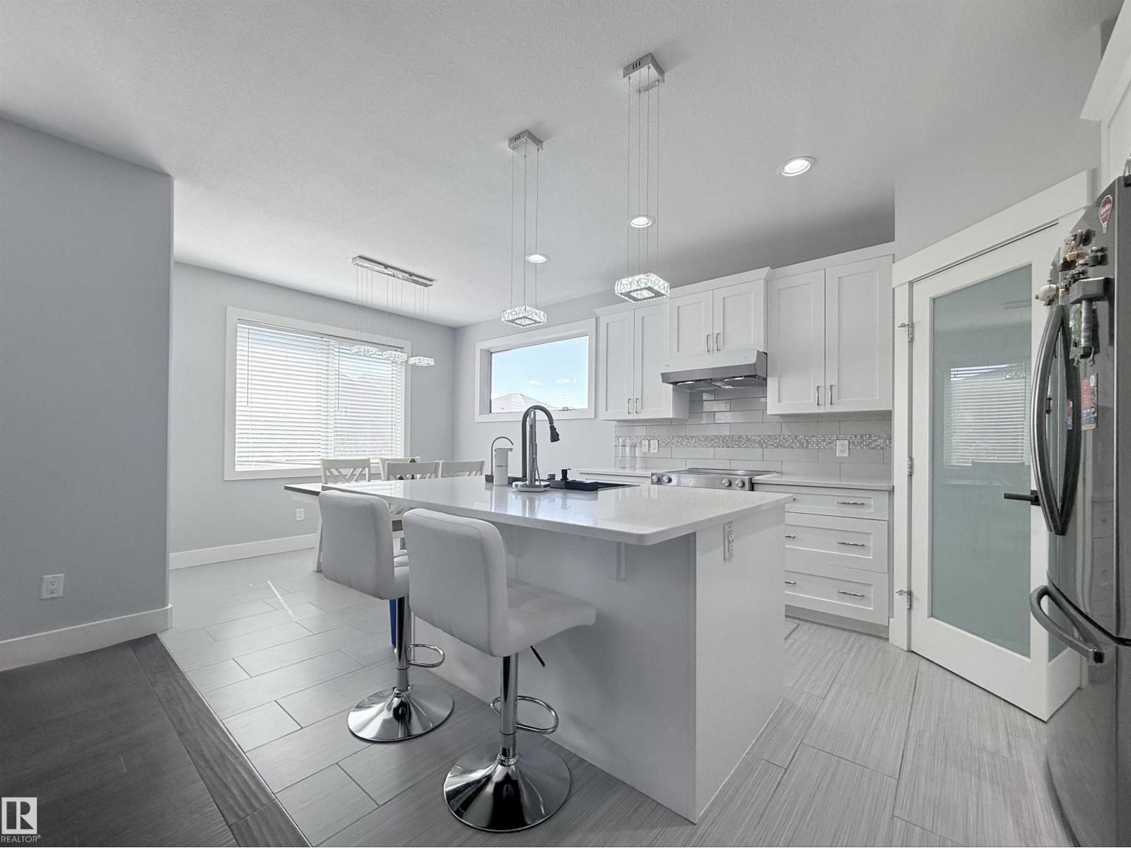 8719 218 ST NW - 6
