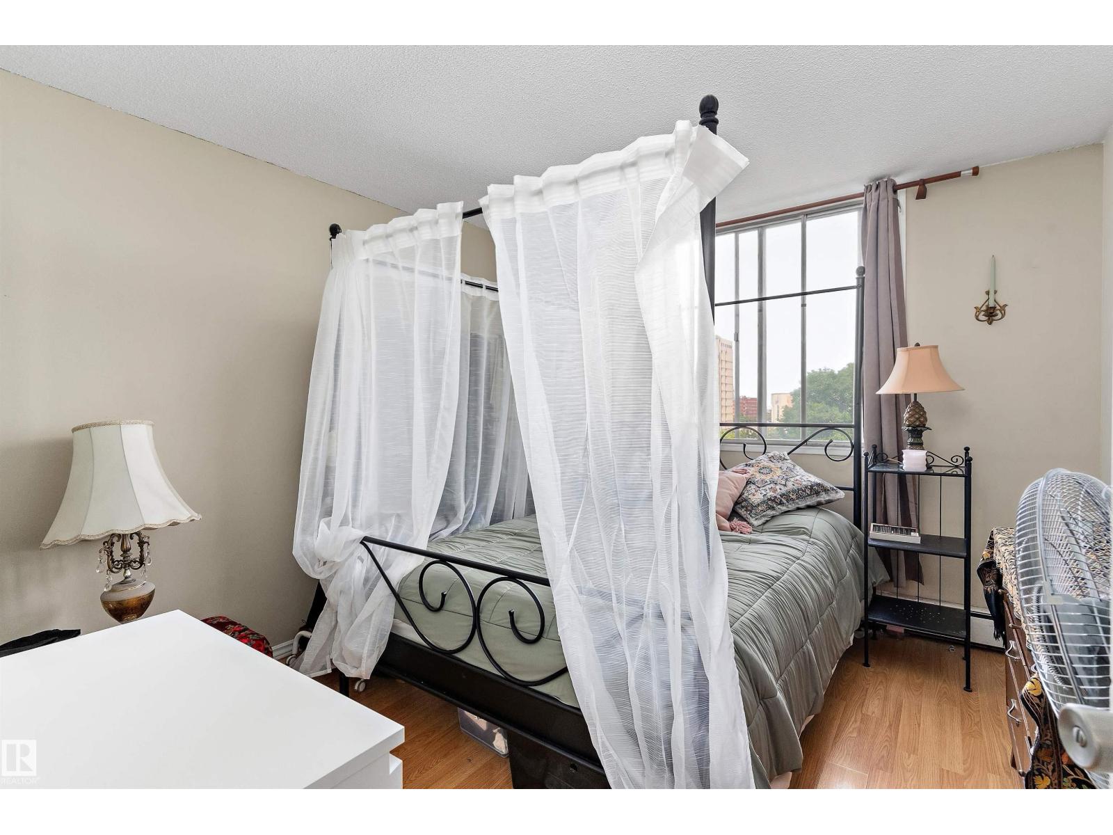 #706 9930 113 ST NW - Image 14