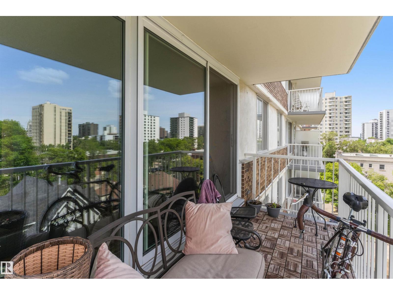 #706 9930 113 ST NW - Image 19