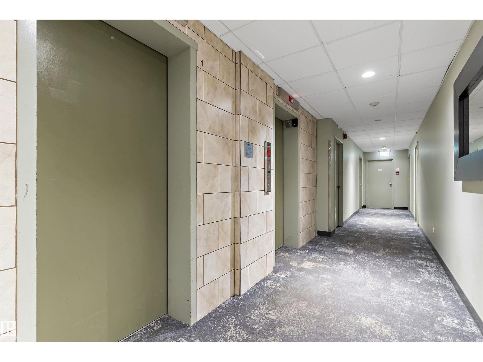 #706 9930 113 ST NW - Image 22