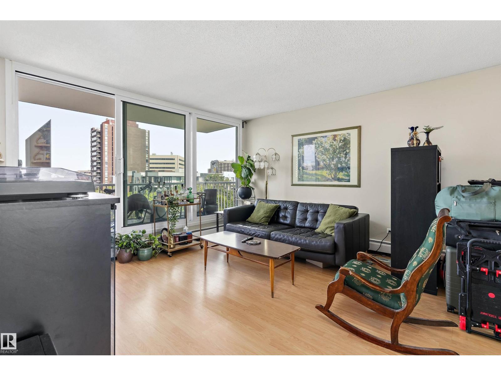 #706 9930 113 ST NW - 8