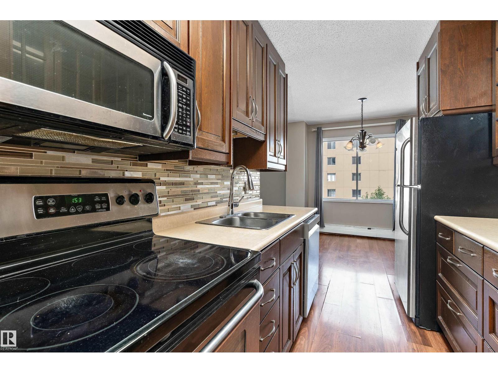 #1002 9725 106 ST NW - Image 17