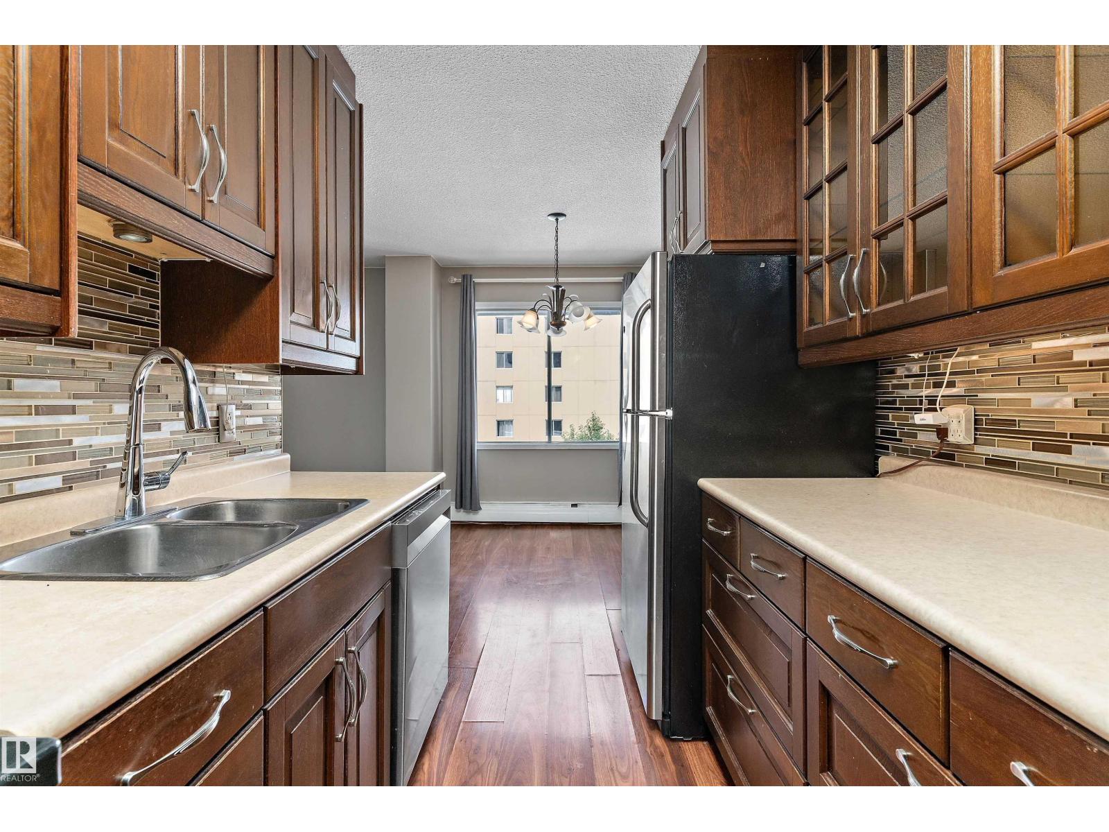 #1002 9725 106 ST NW - Image 18