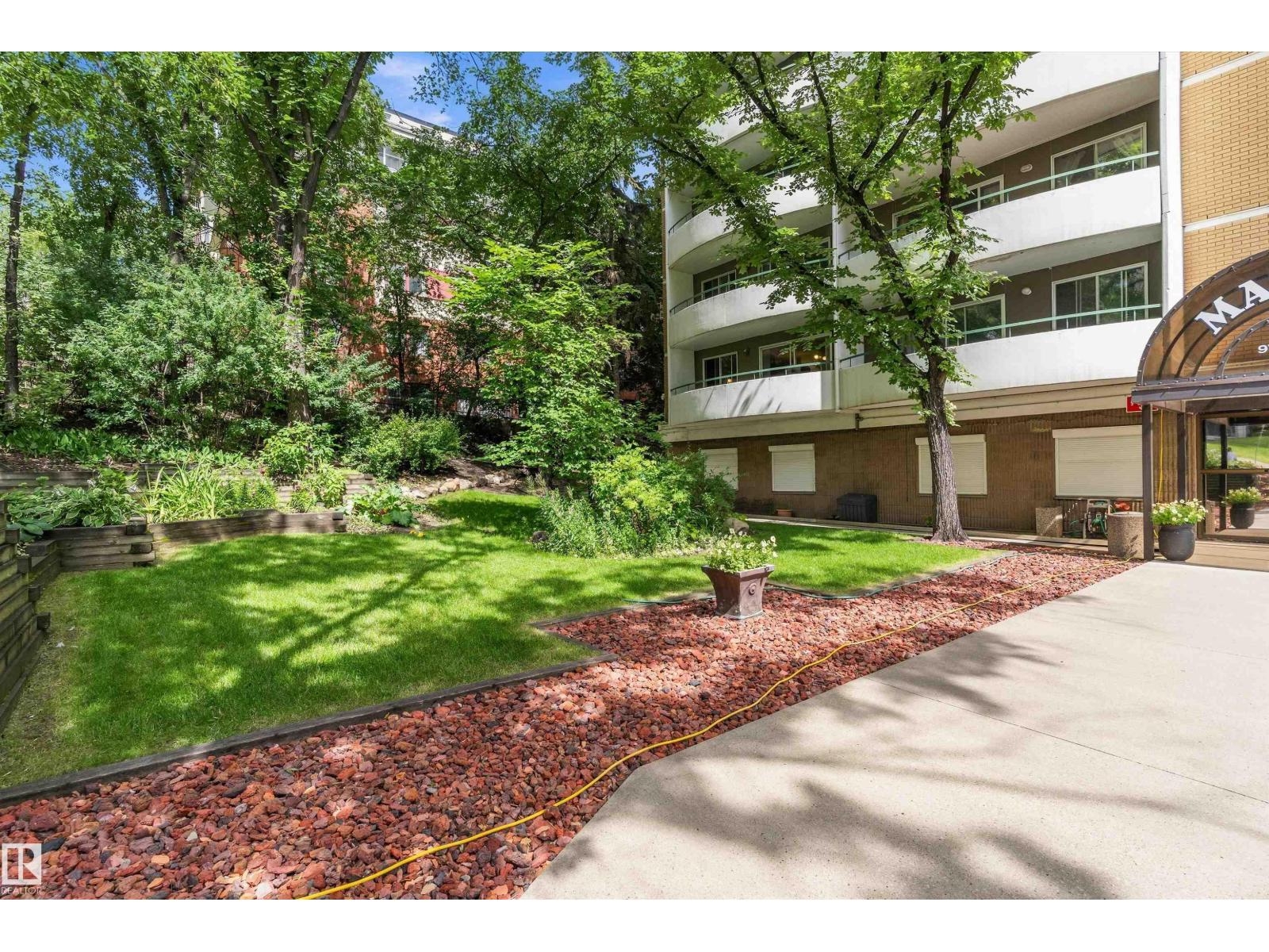 #1002 9725 106 ST NW - 2