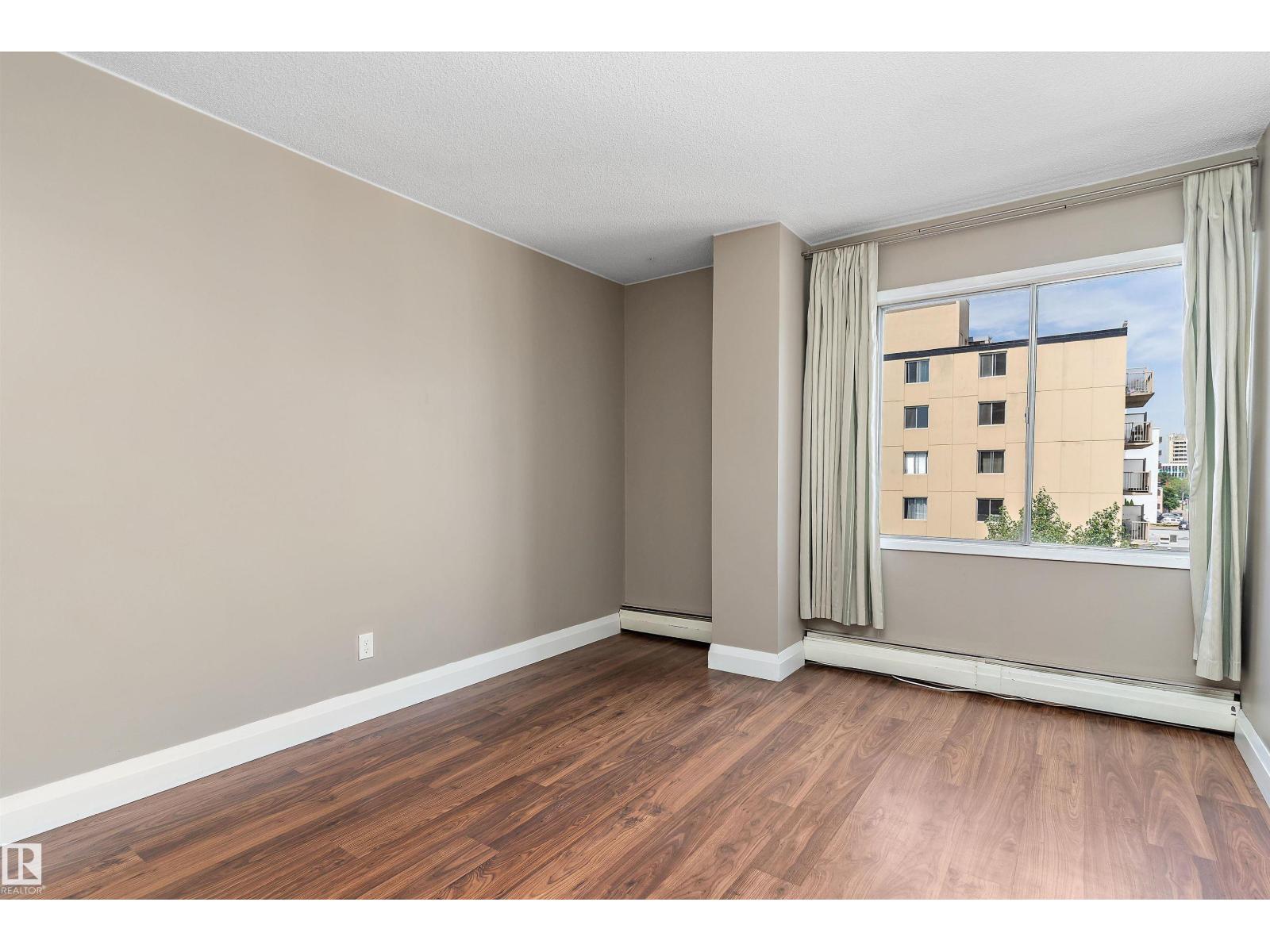 #1002 9725 106 ST NW - Image 22