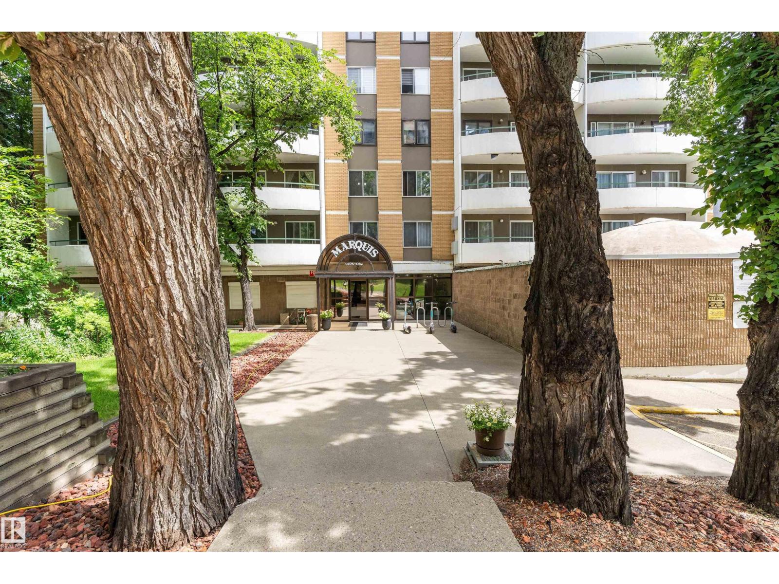 #1002 9725 106 ST NW - 3