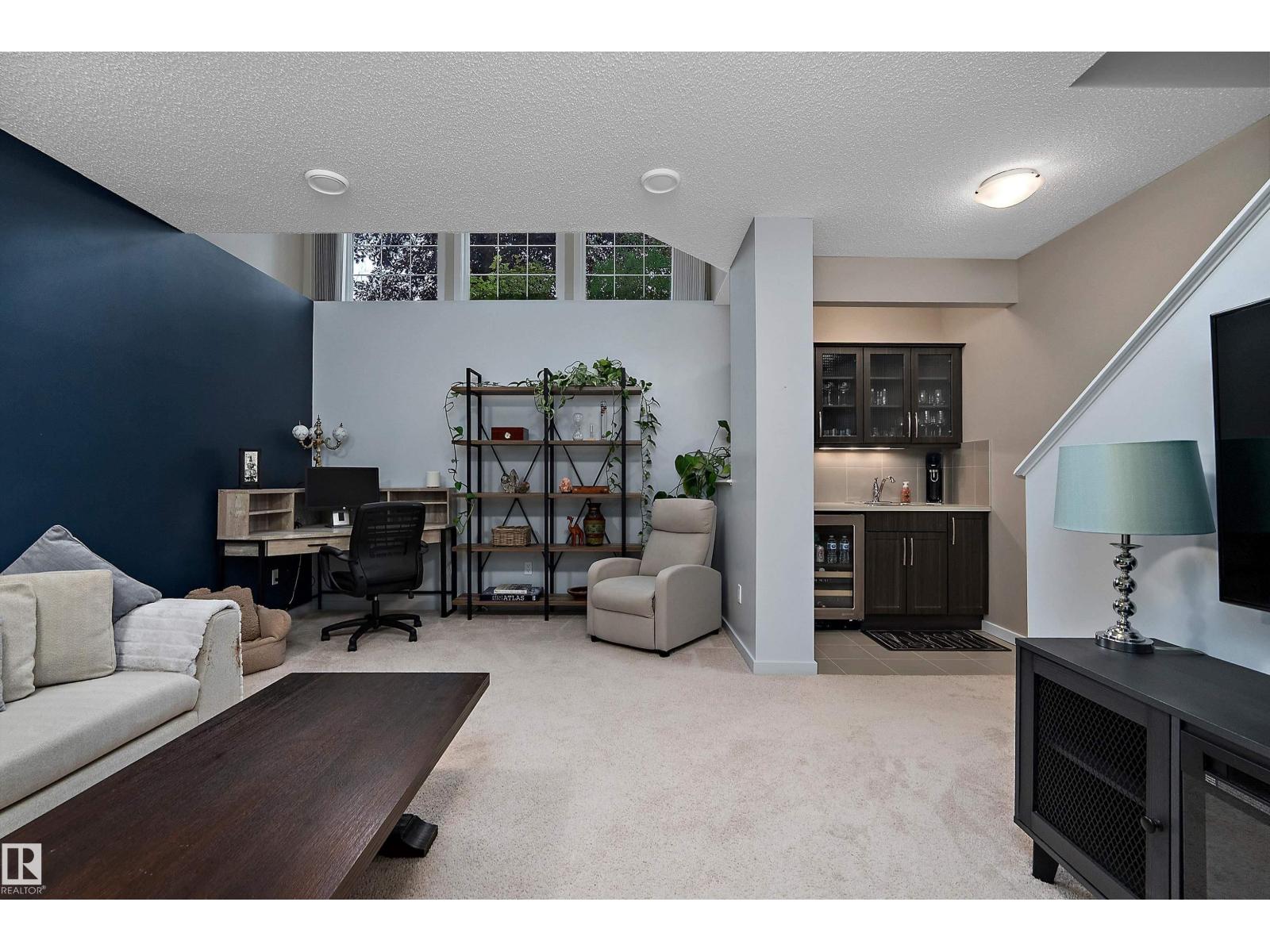 21915 99 AV NW - 36