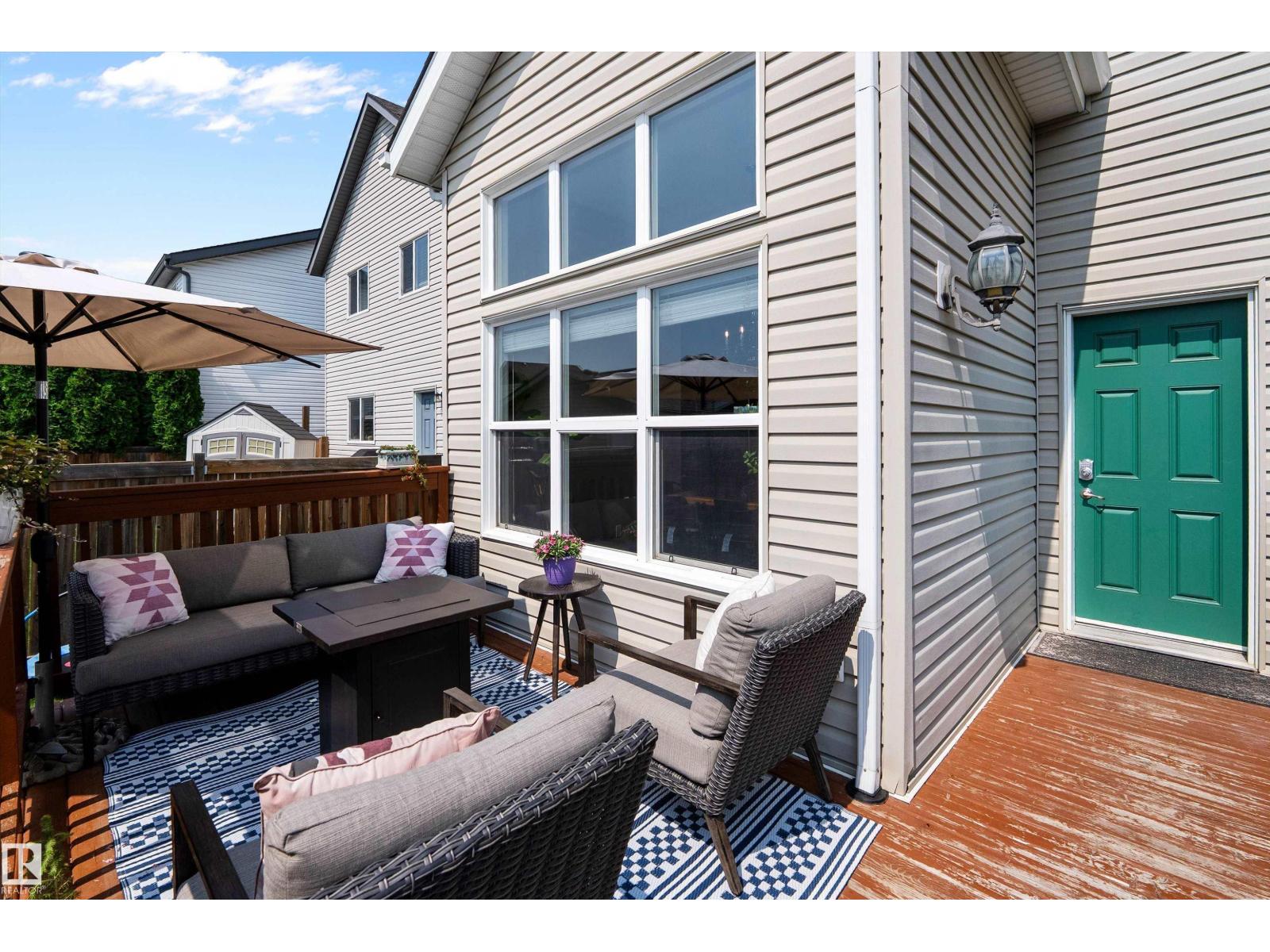 21915 99 AV NW - 44