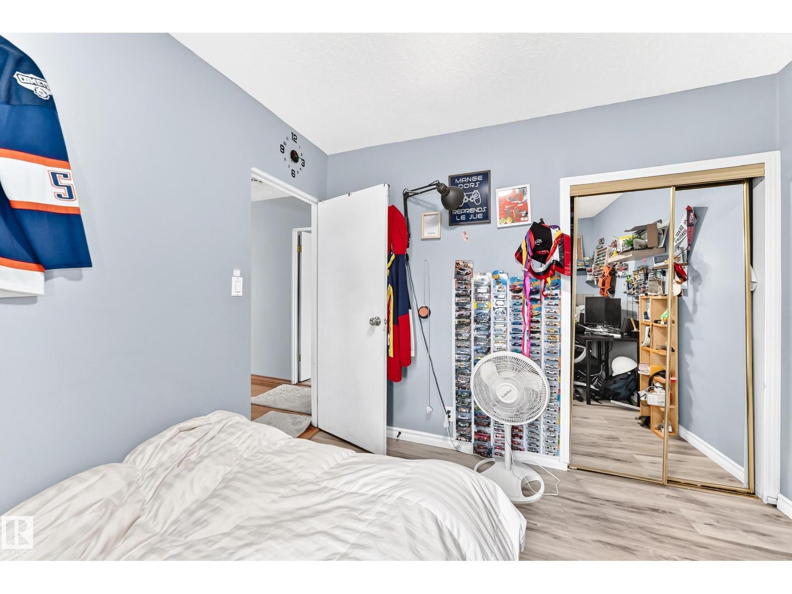 9031 150 Street NW - Photo 27