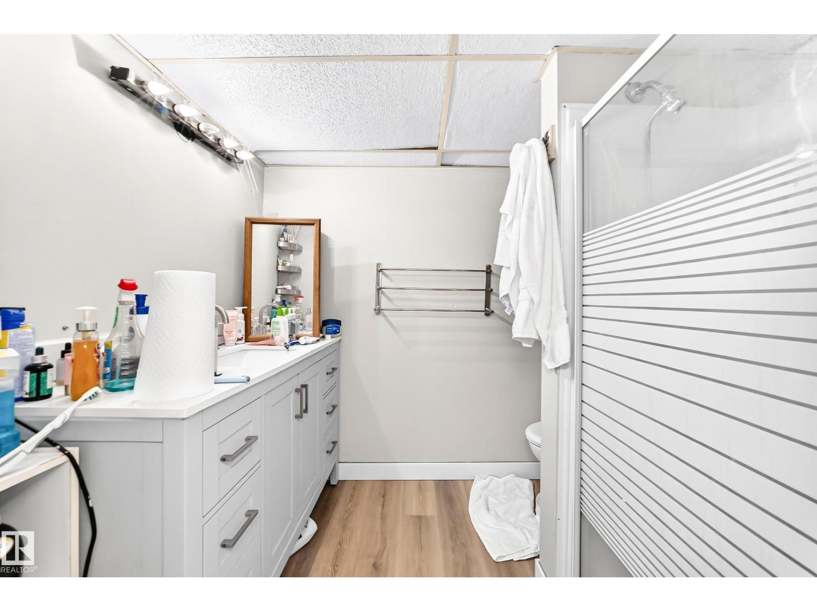 9031 150 Street NW - Photo 36