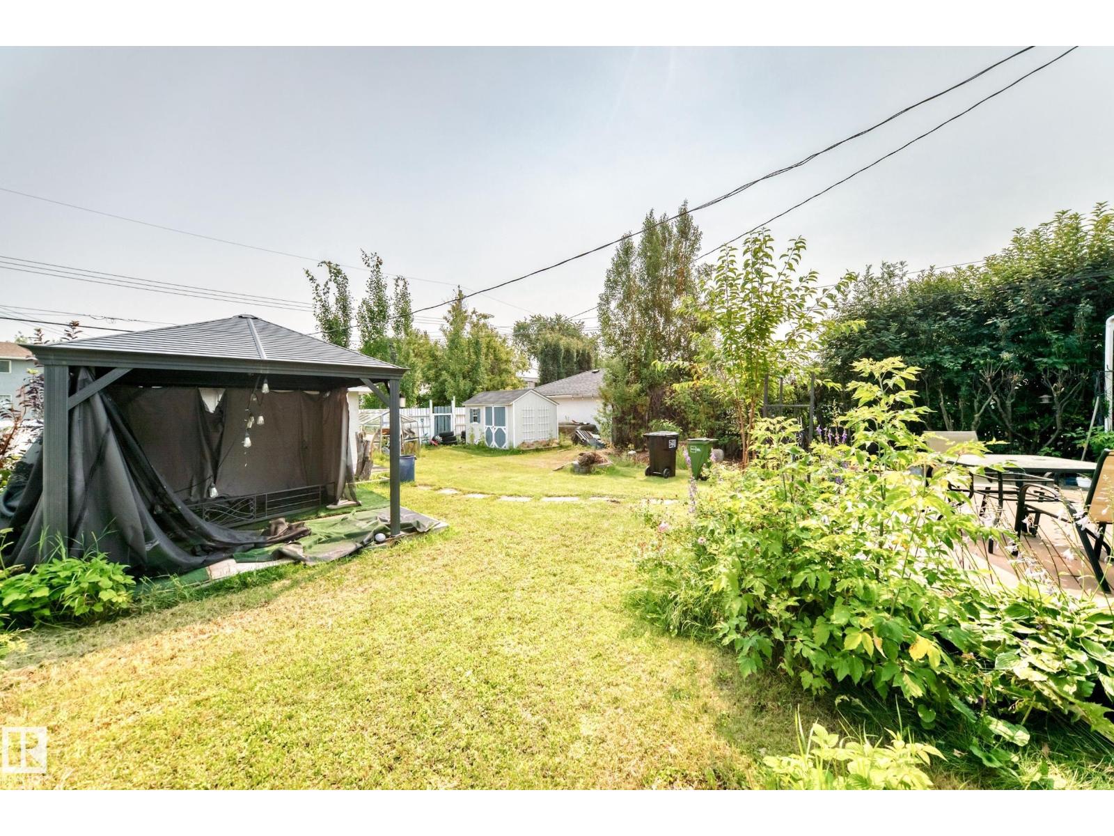 9031 150 Street NW - Photo 45