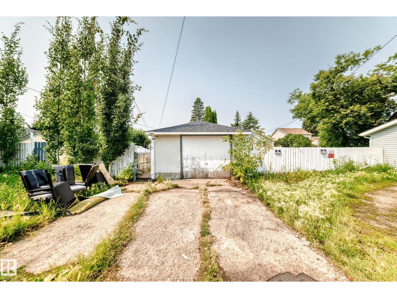 9031 150 Street NW - Photo 49