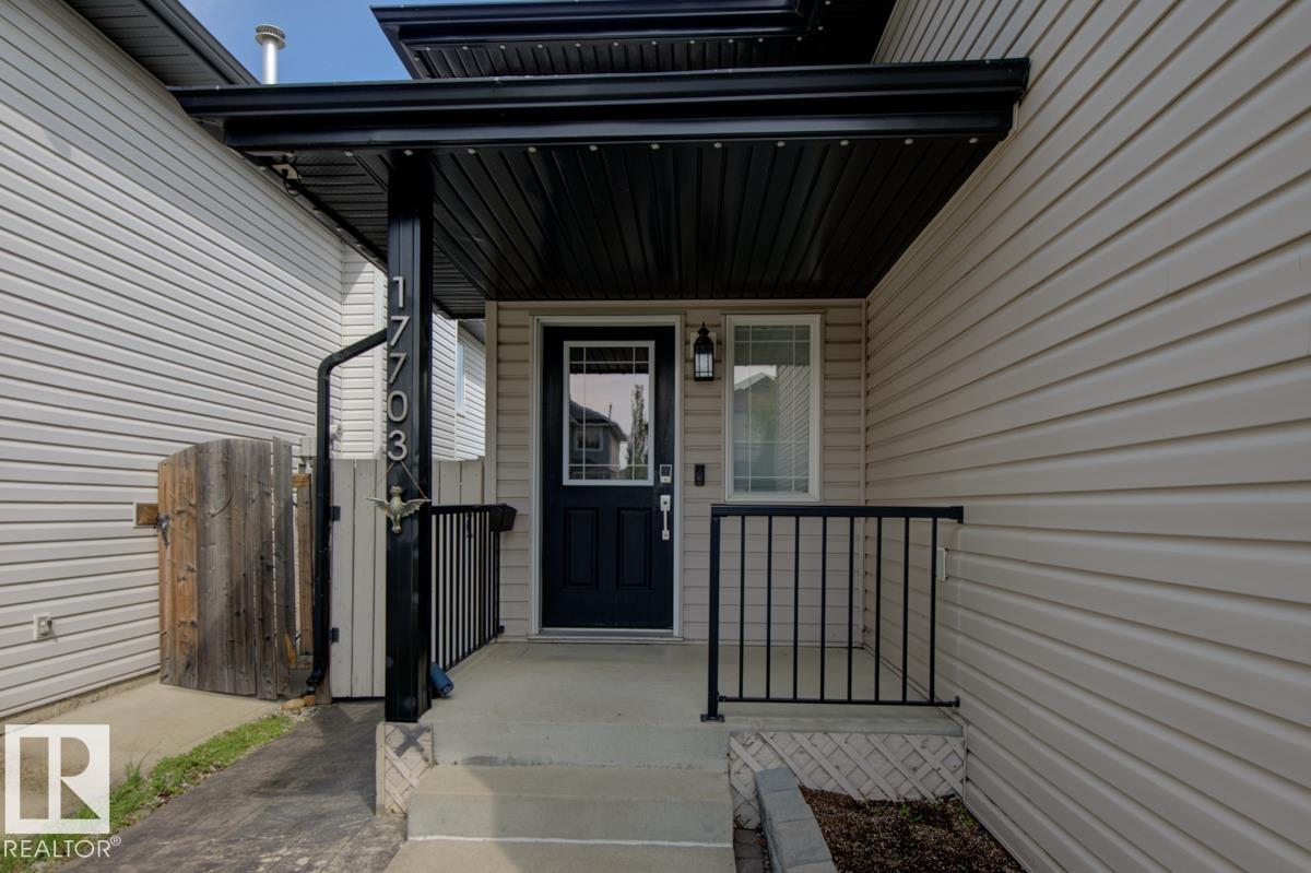 17703 90 ST NW, Klarvatten, Edmonton photo 2