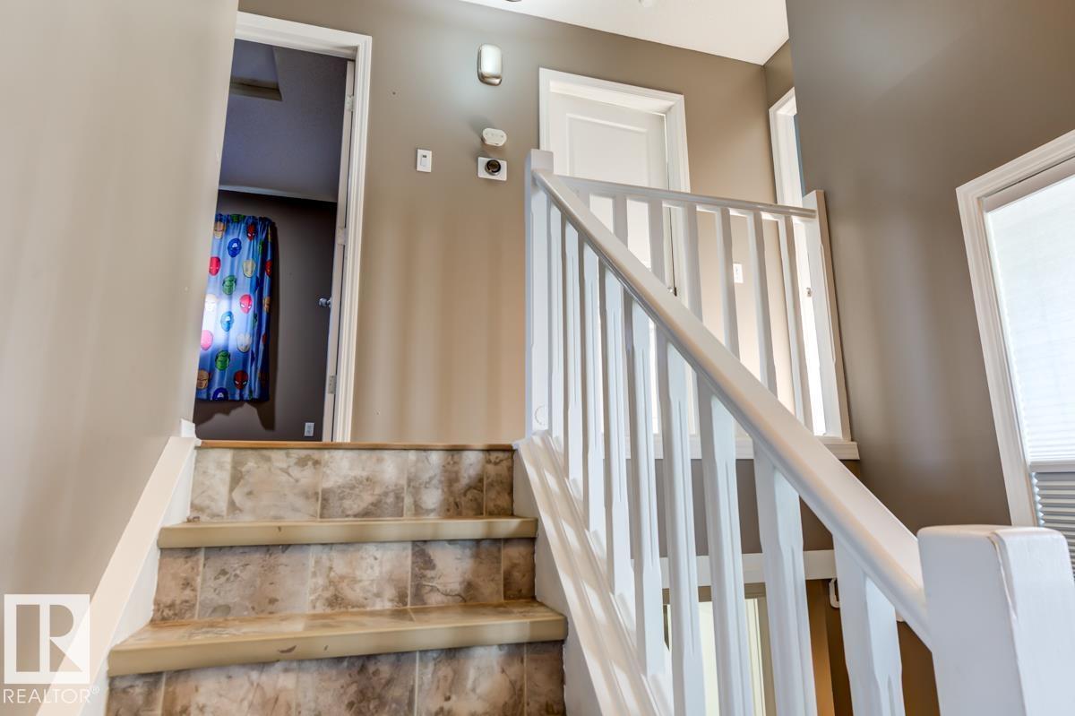 17703 90 ST NW, Klarvatten, Edmonton photo 4
