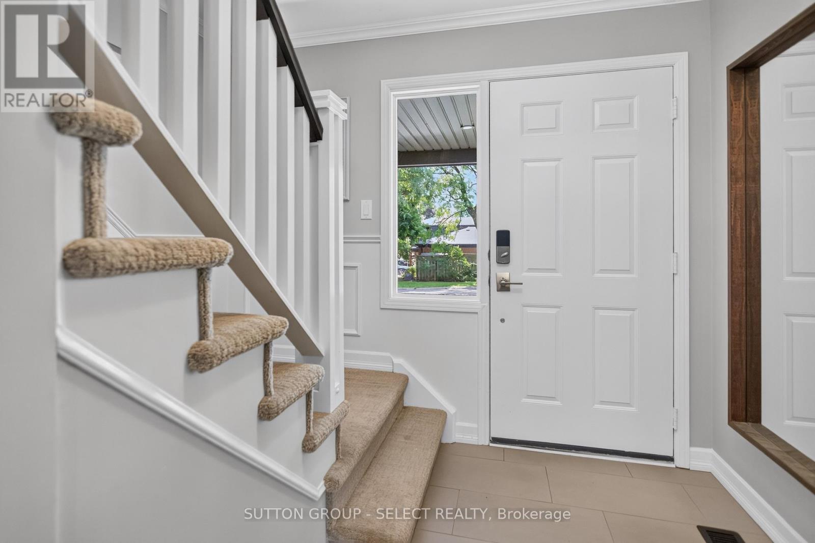 25 HAVENRIDGE CRESCENT - 8