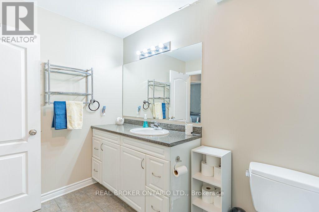 #103 32 LA CROISEE STREET - Image 15
