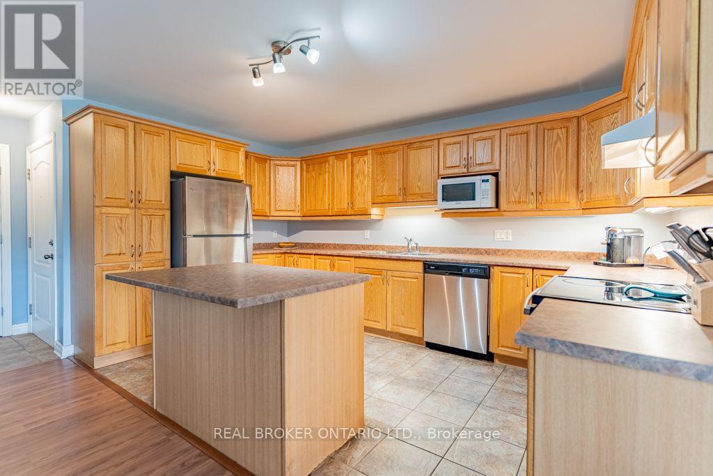 #103 32 LA CROISEE STREET - 8