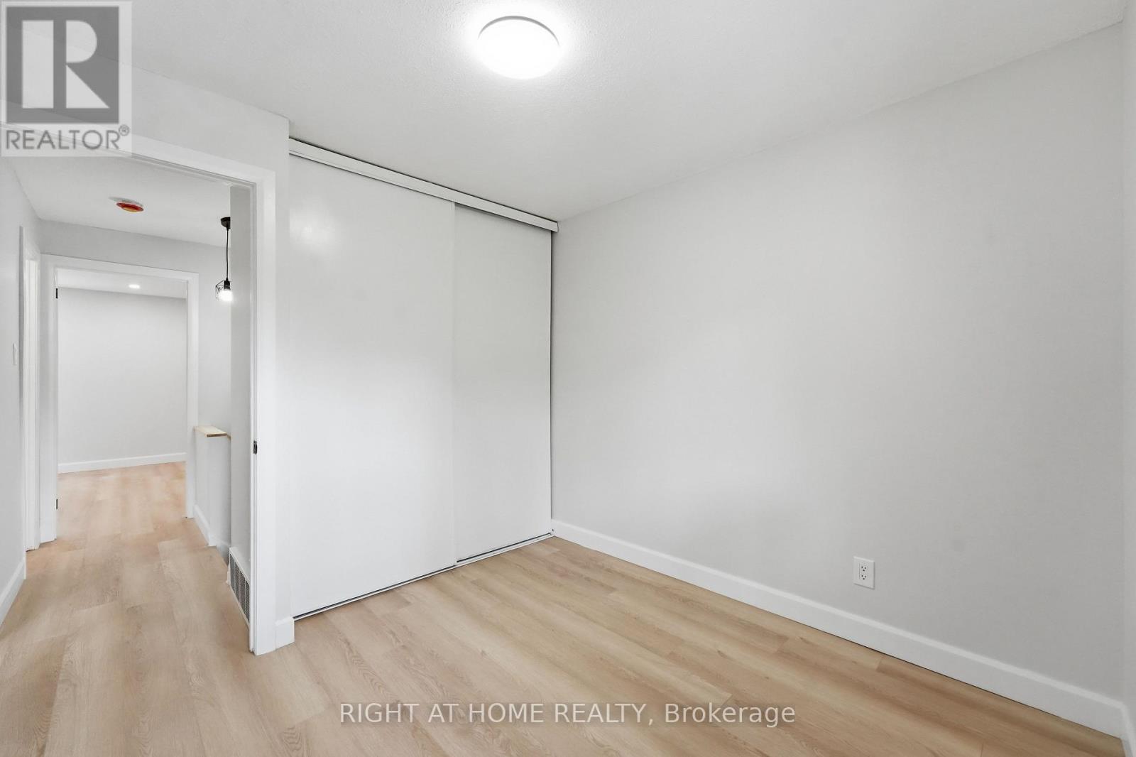3 Bed, 2 Bath House for Sale in Ottawa – 3 – 7874 JEANNE D’ARC BOULEVARD, Ottawa – MLS# X13643184 - Image 18