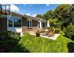 19 Pine Needles Court, Ottawa, ON K2S1G5 Photo 38