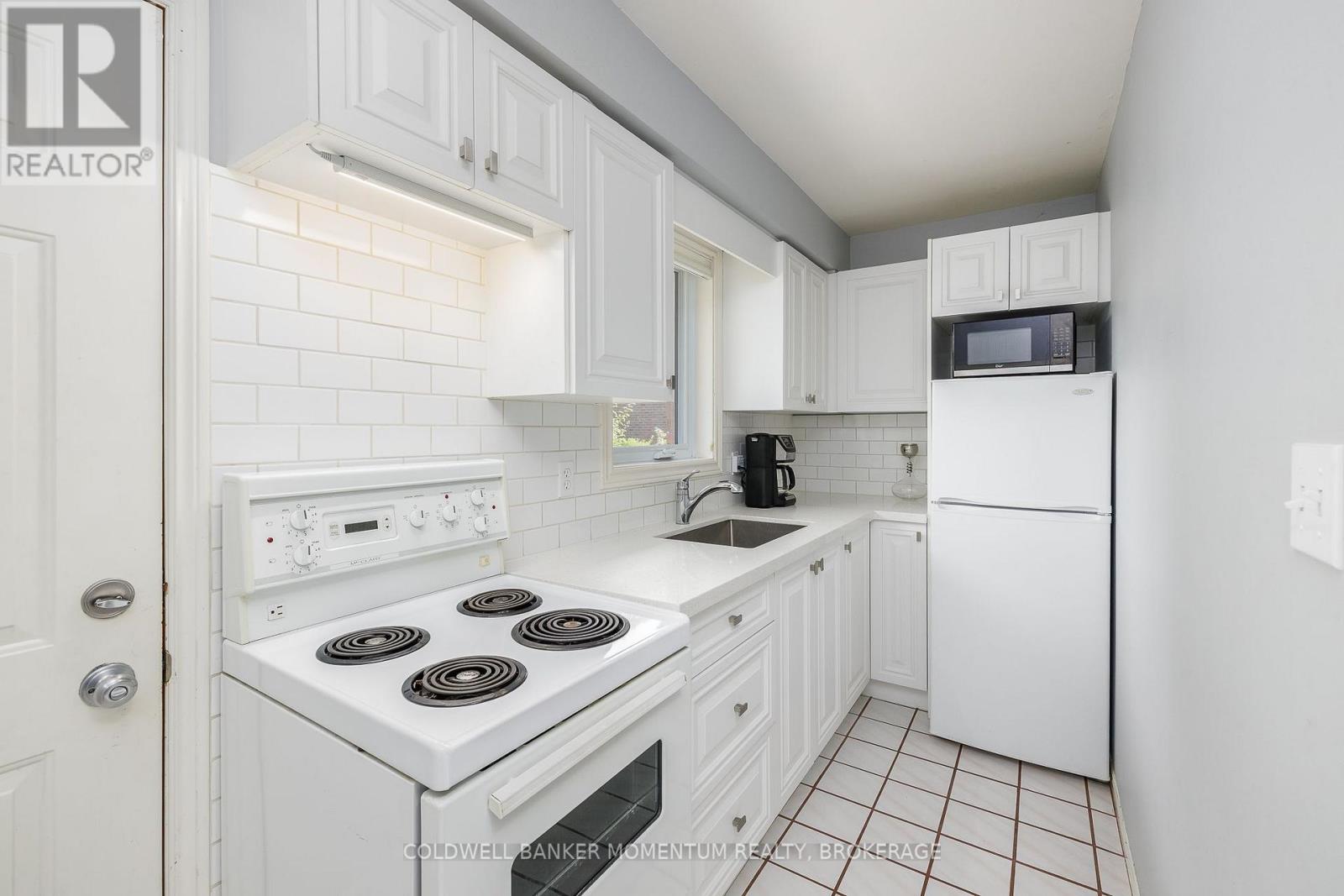 212 LIVINGSTON AVENUE - 20