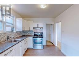 Living room - 80 Lanark Avenue, Toronto, ON M6E2G4 Photo 10