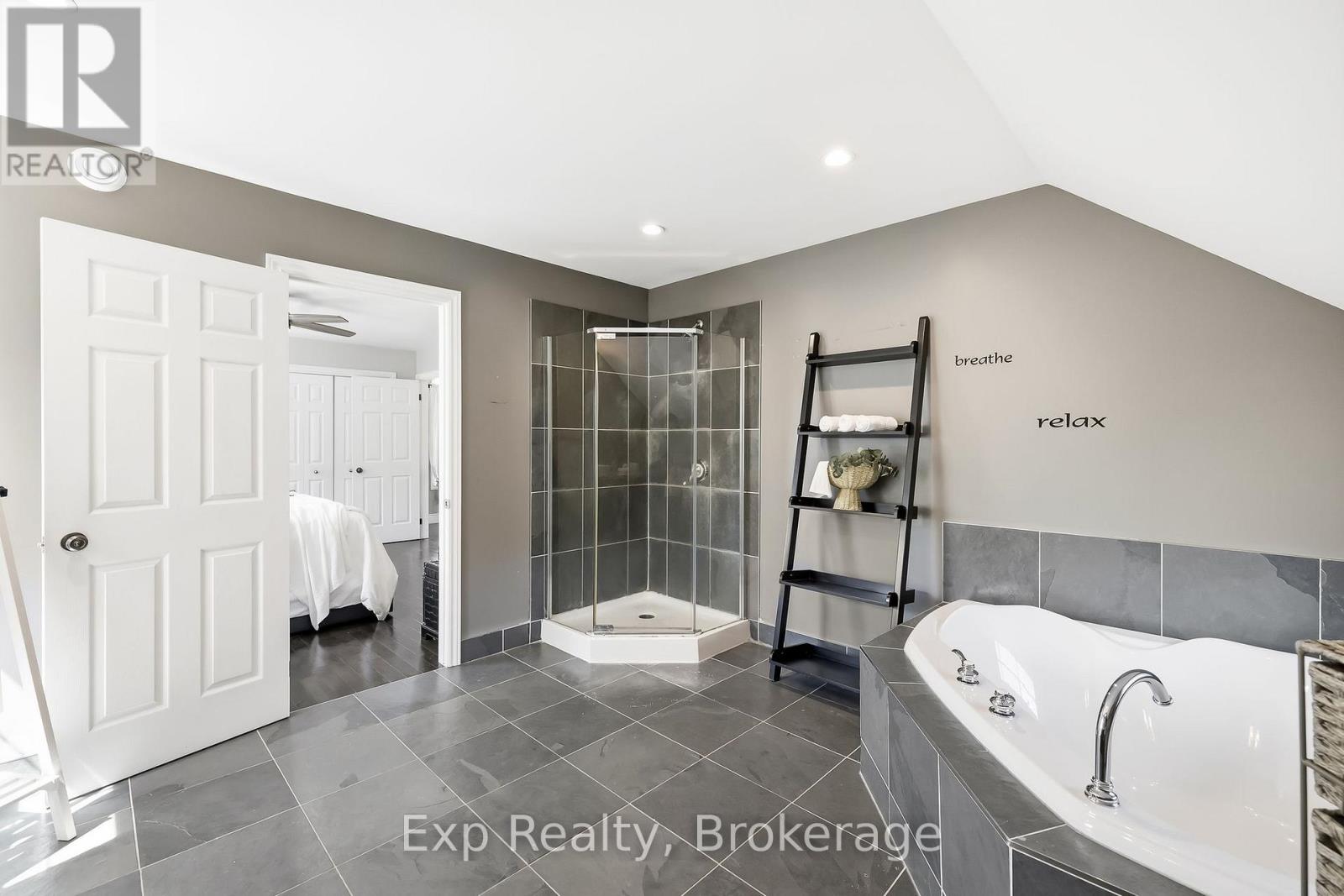 897 DINGMAN ROAD - 27