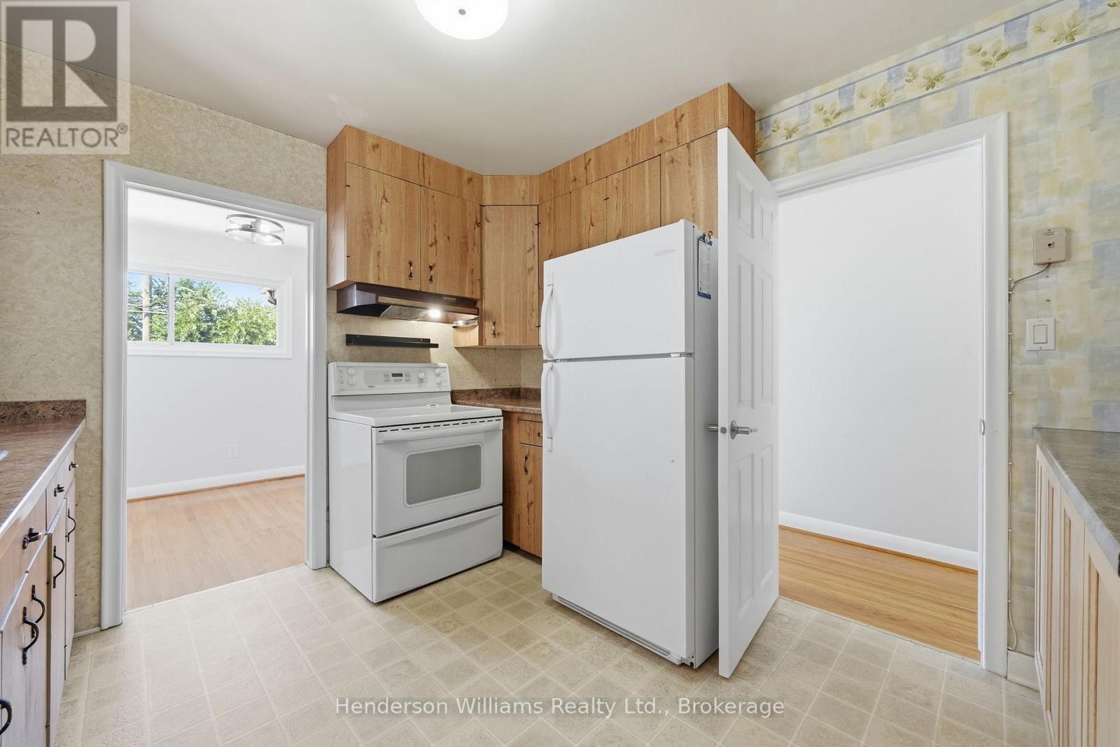 127 HERCHIMER AVENUE - Image 15