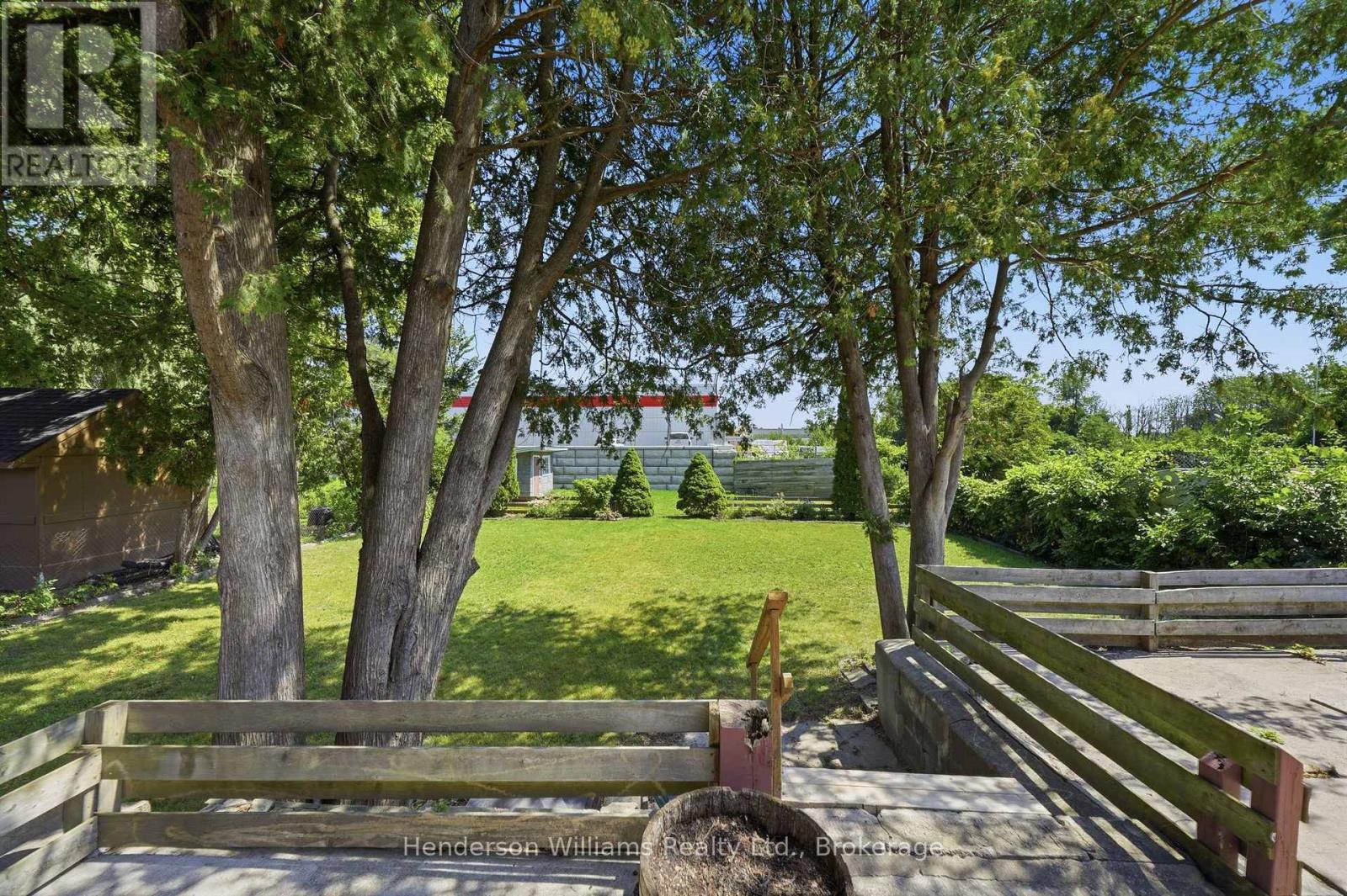 127 HERCHIMER AVENUE - Image 39