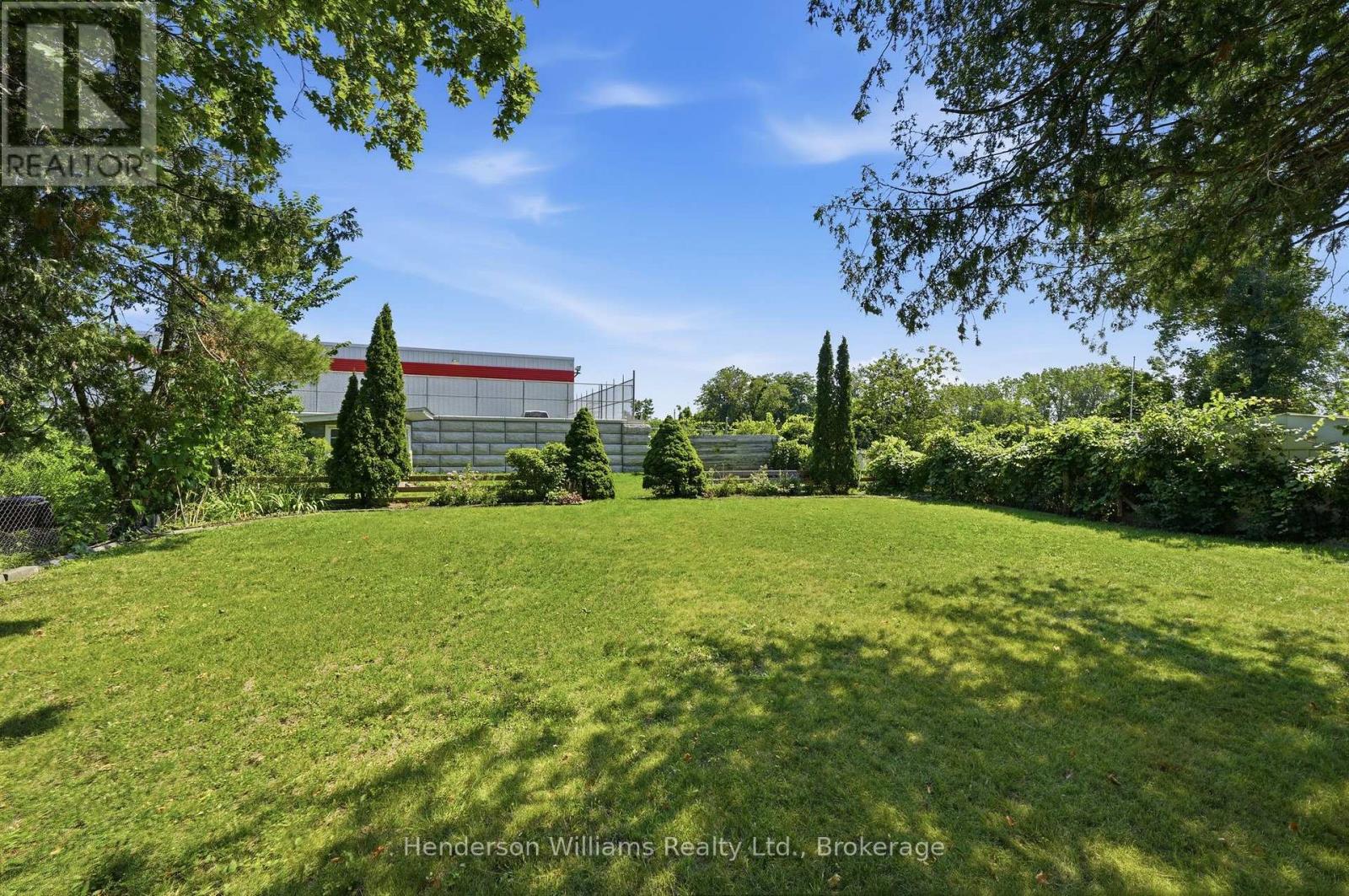 127 HERCHIMER AVENUE - Image 40