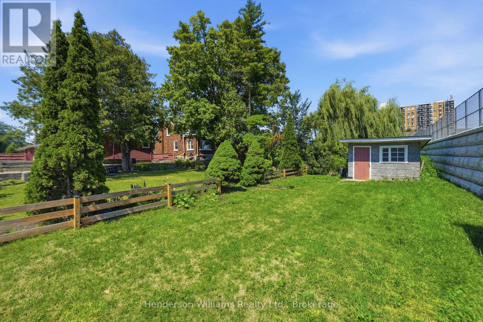 127 HERCHIMER AVENUE - Image 46