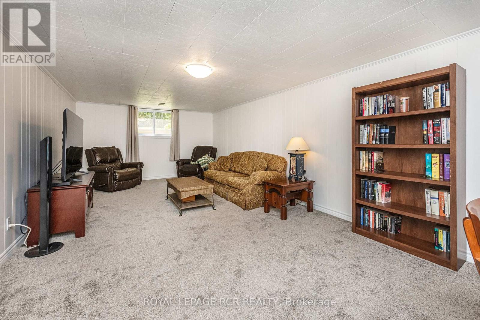 1026 QUEENS BUSH ROAD - 32