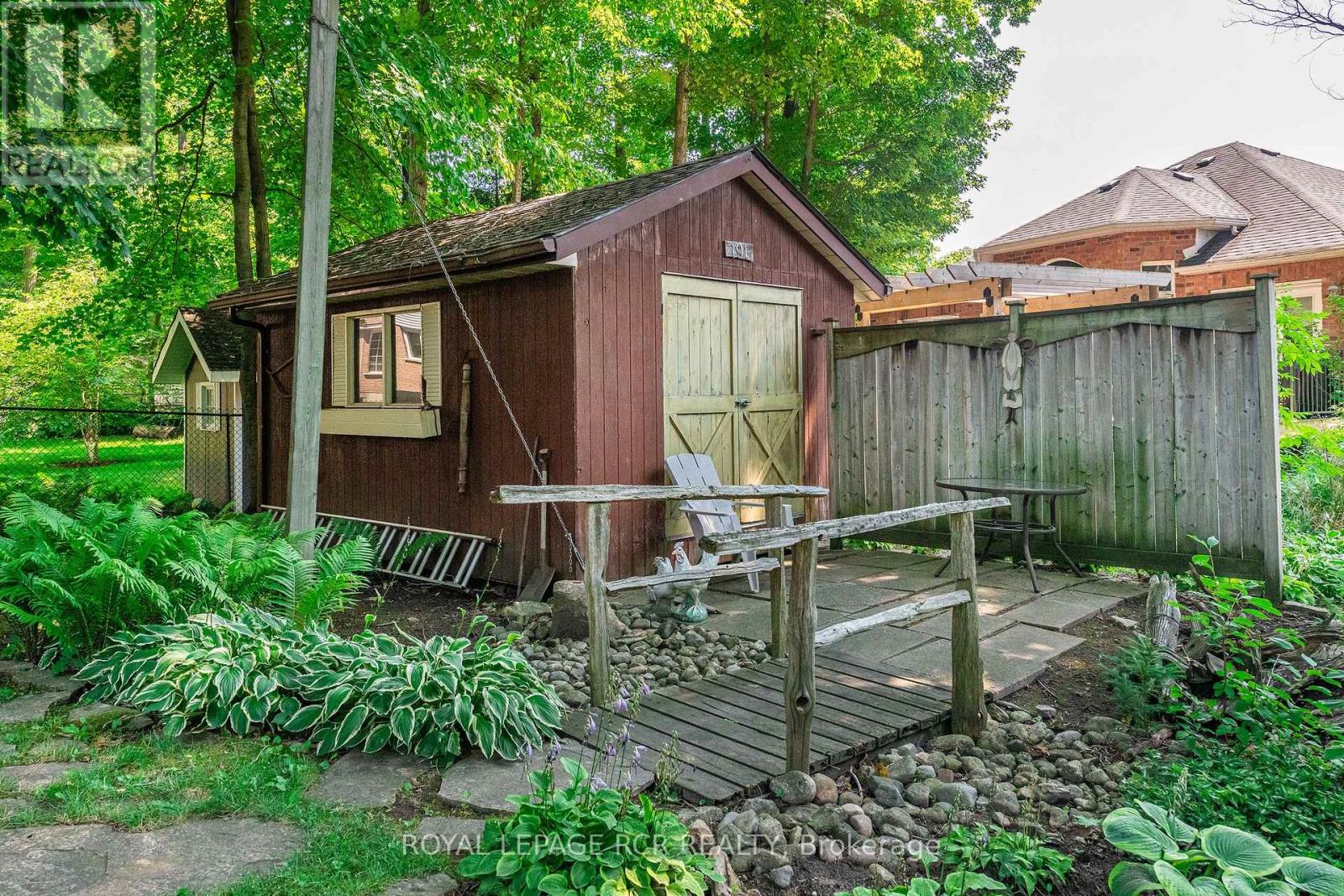1026 QUEENS BUSH ROAD - 43